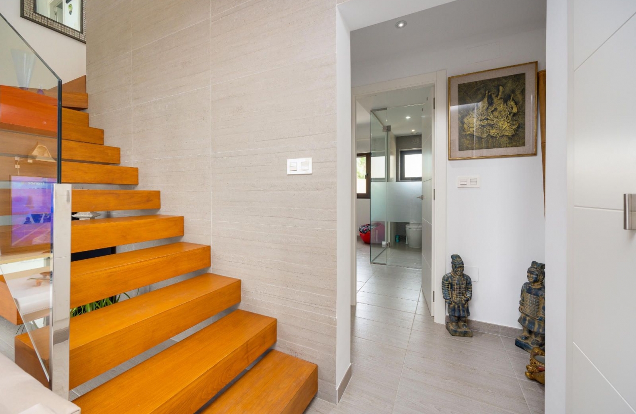 Resale - Villa - Rojales
