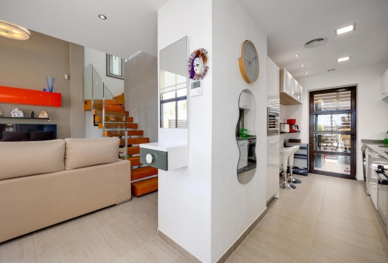Resale - Villa - Rojales