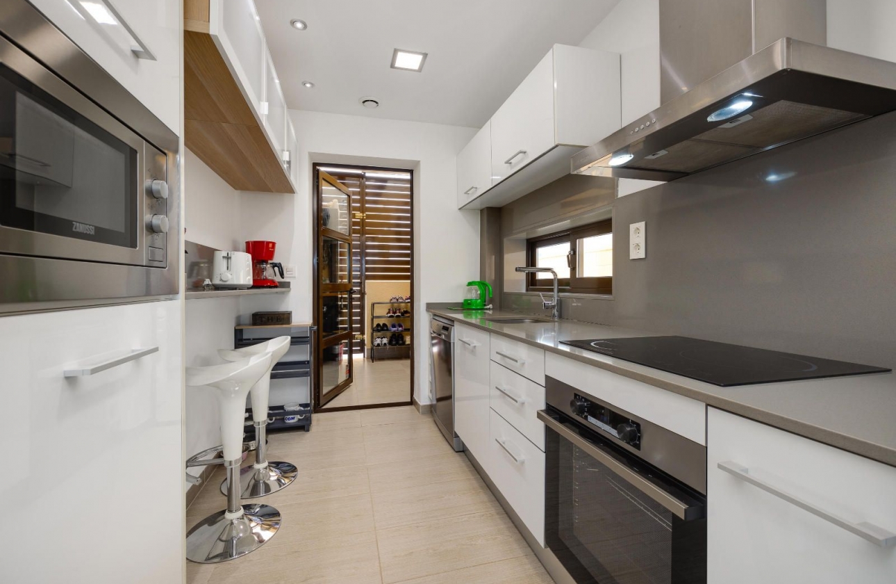 Resale - Villa - Rojales