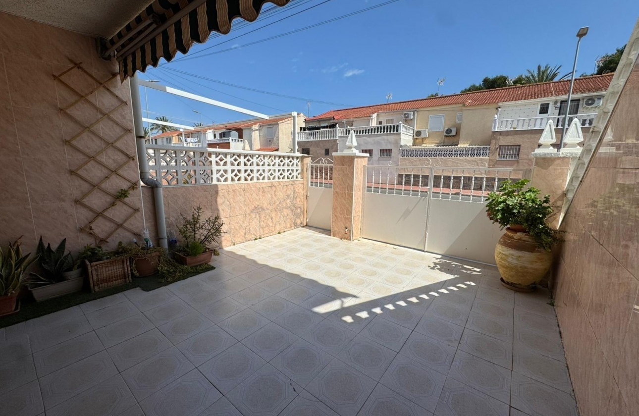 Reventa - Bungalow - Torrevieja - Playa De Los Naufragos