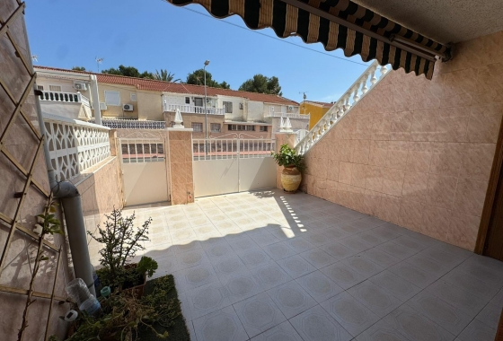 Reventa - Bungalow - Torrevieja - Playa De Los Naufragos