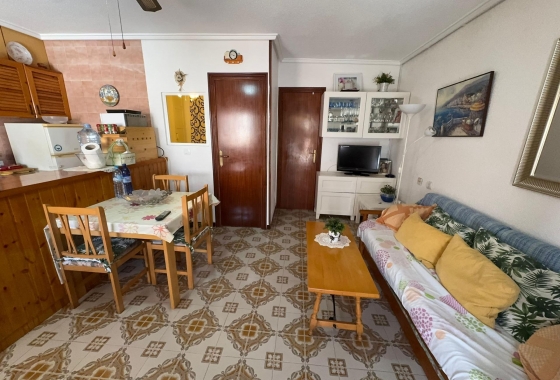 Reventa - Bungalow - Torrevieja - Playa De Los Naufragos