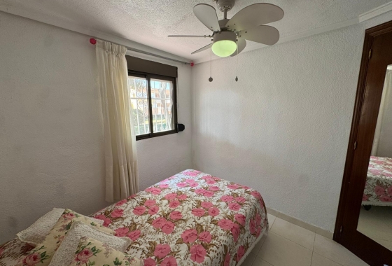 Reventa - Bungalow - Torrevieja - Playa De Los Naufragos