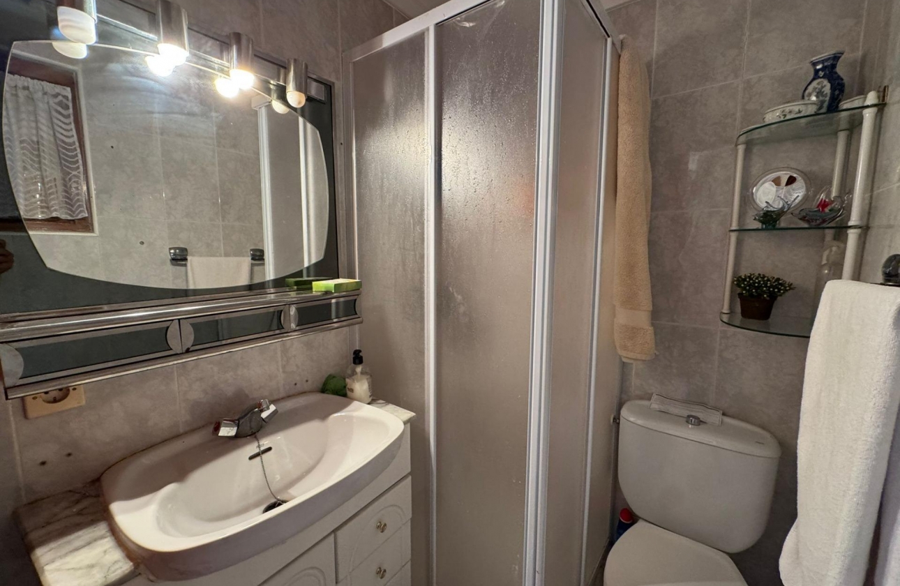 Reventa - Bungalow - Torrevieja - Playa De Los Naufragos