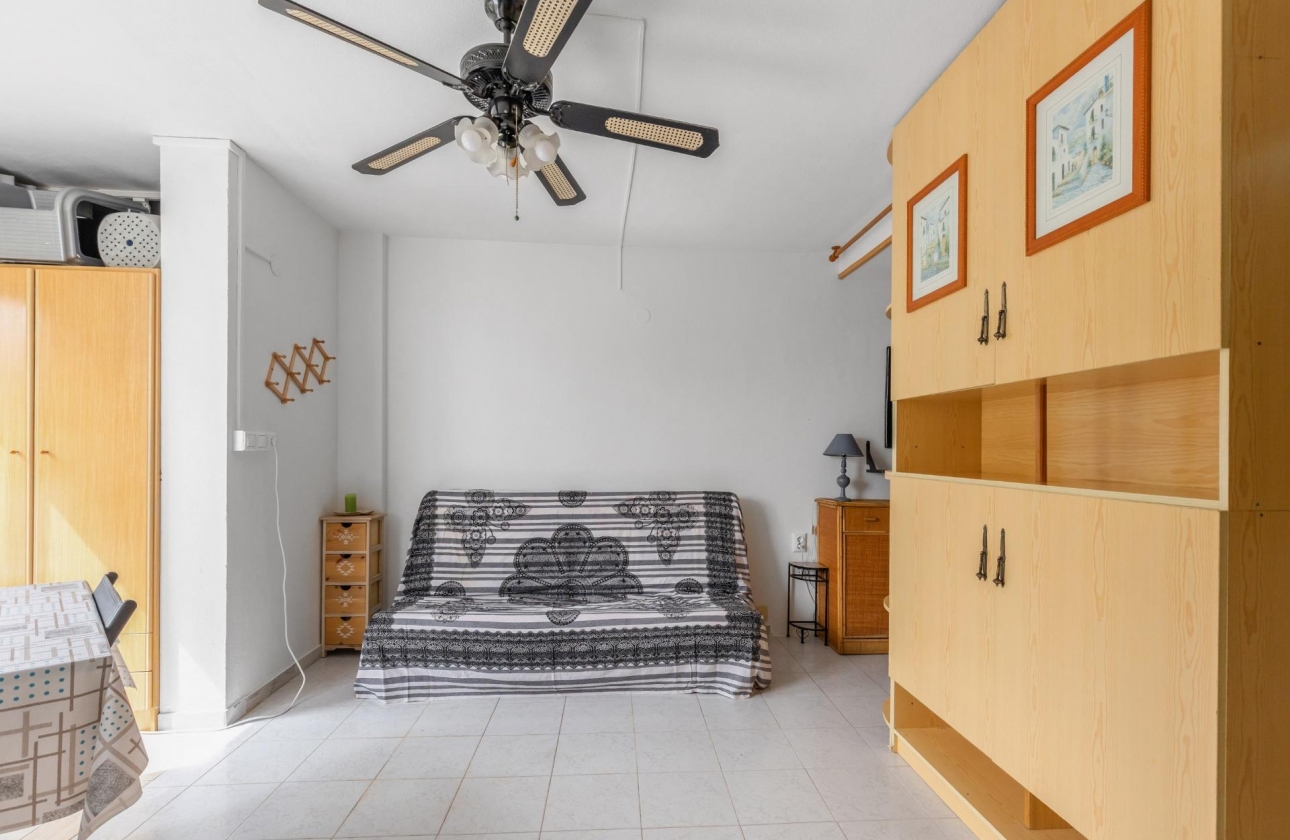 Reventa - Estudio - Torrevieja - Torreblanca