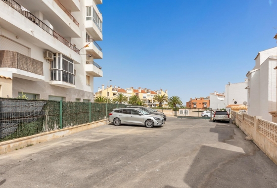 Reventa - Estudio - Torrevieja - Torreblanca