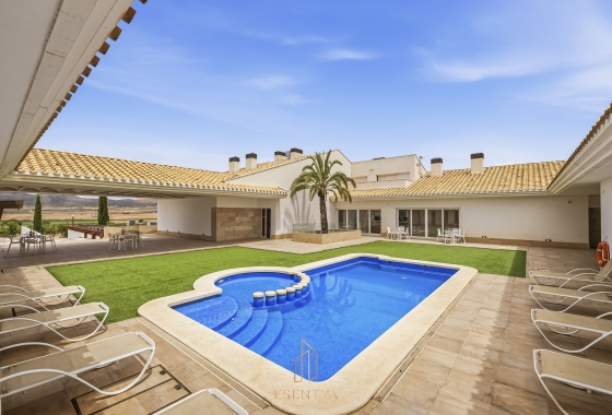 Resale - Villa - Yecla