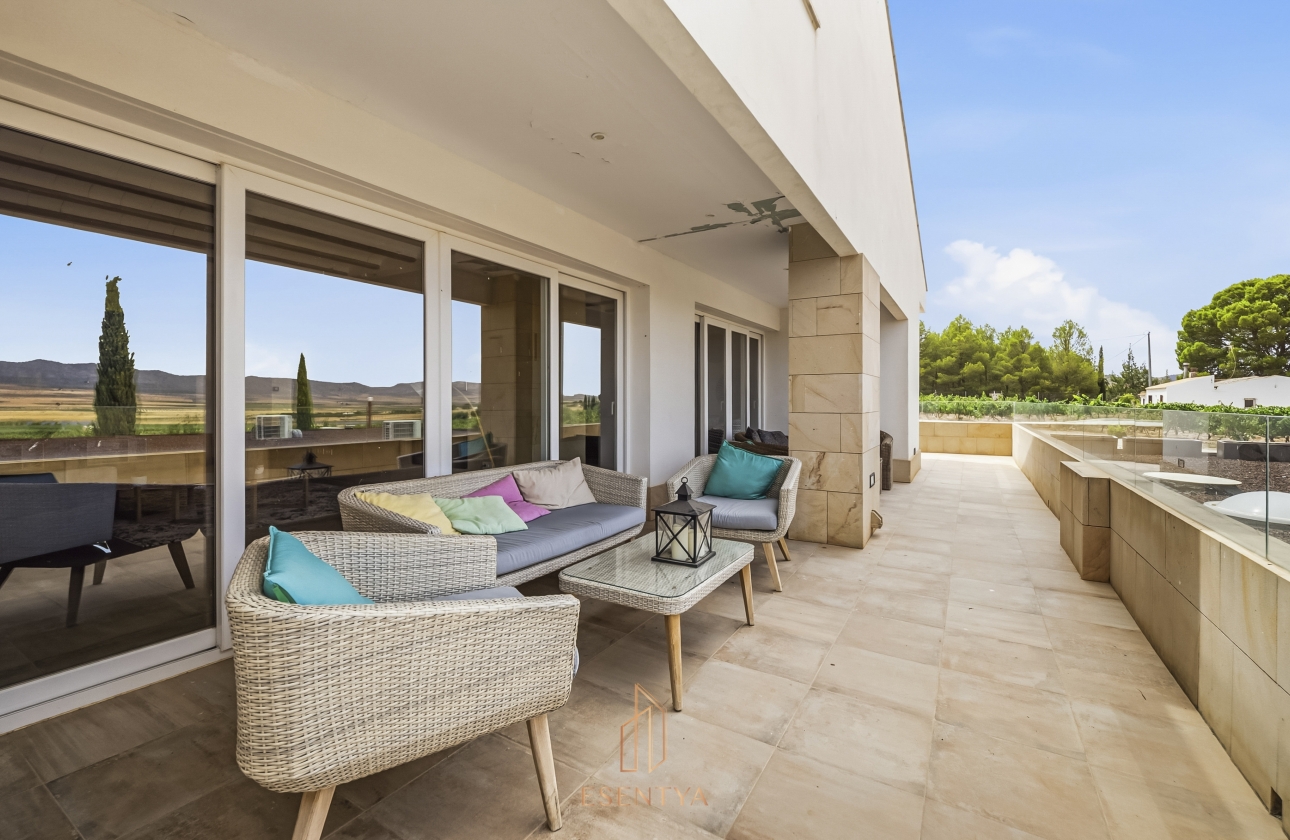 Resale - Villa - Yecla