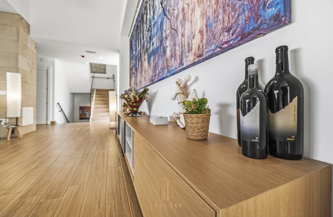 Resale - Villa - Yecla