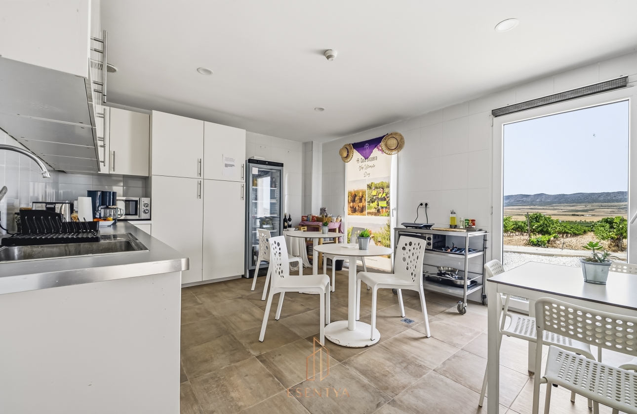 Resale - Villa - Yecla