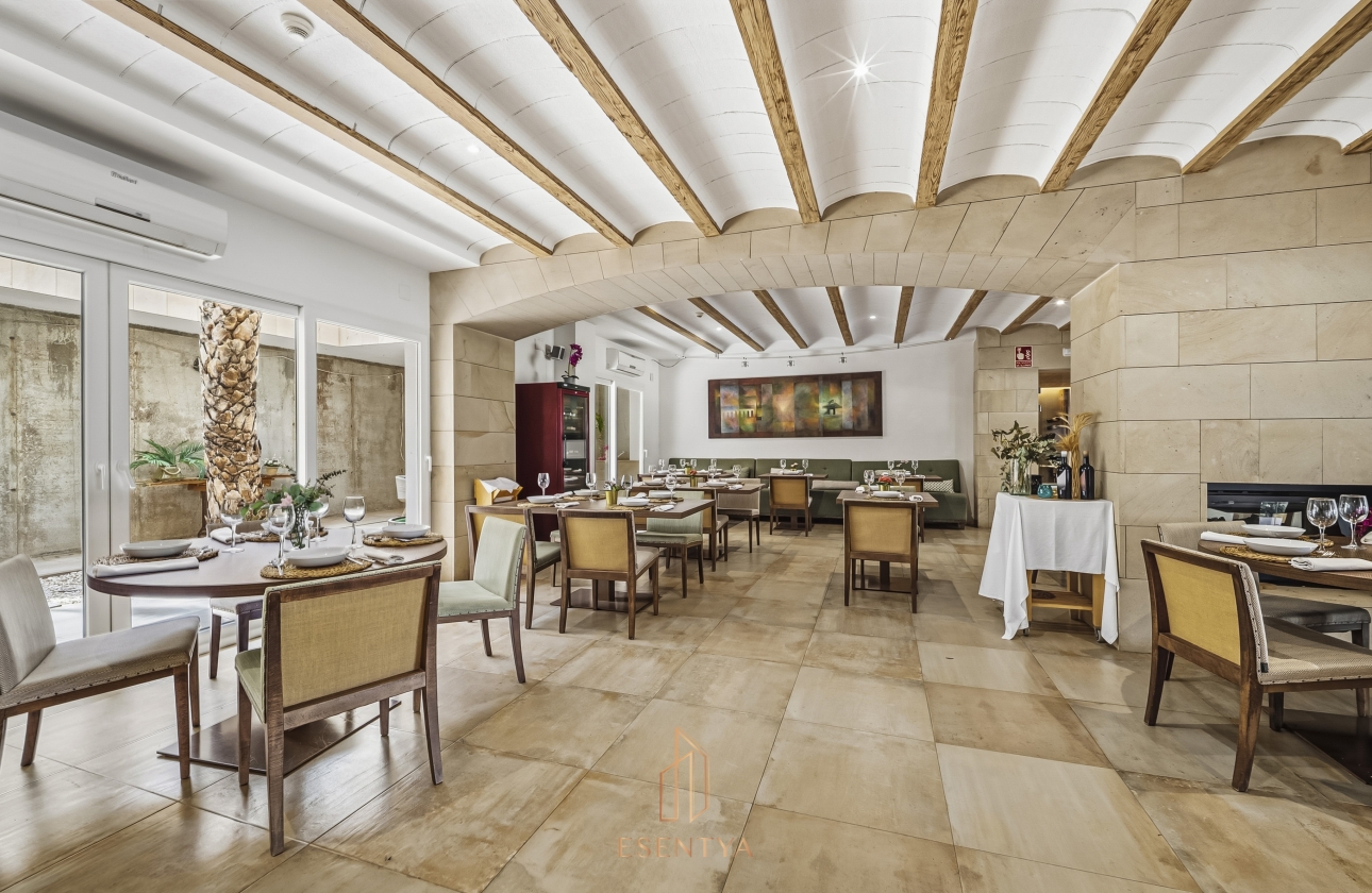 Resale - Villa - Yecla