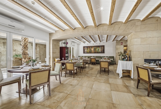 Resale - Villa - Yecla