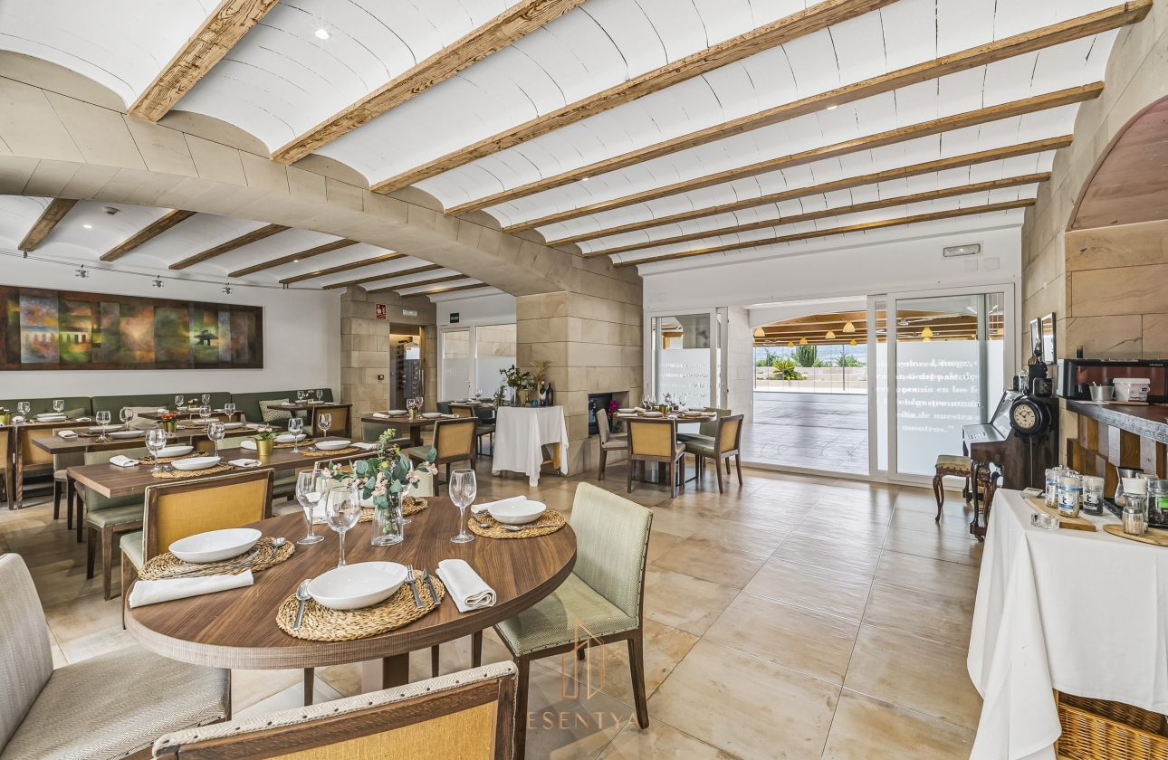 Resale - Villa - Yecla