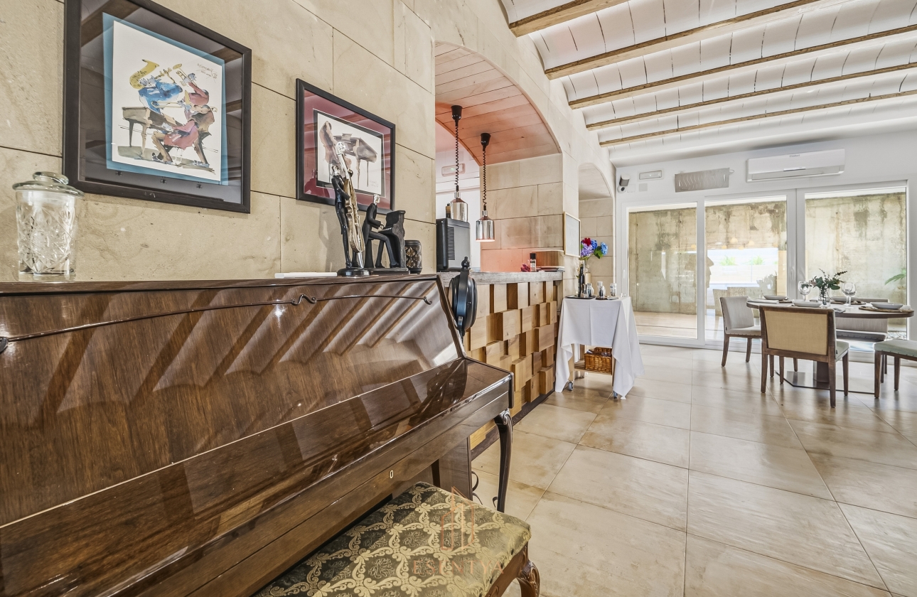 Resale - Villa - Yecla