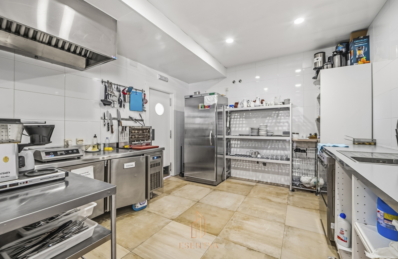 Resale - Villa - Yecla