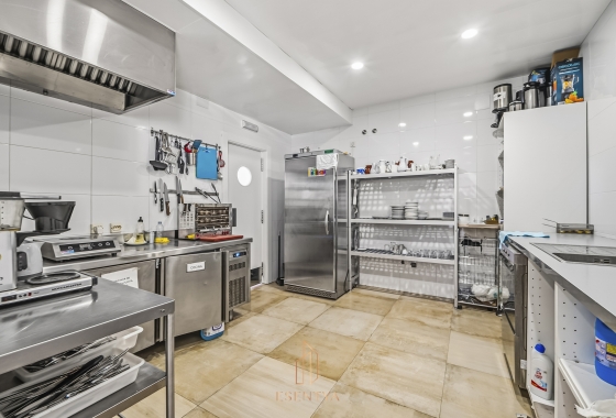 Resale - Villa - Yecla