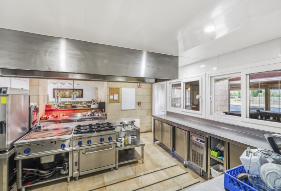 Resale - Villa - Yecla