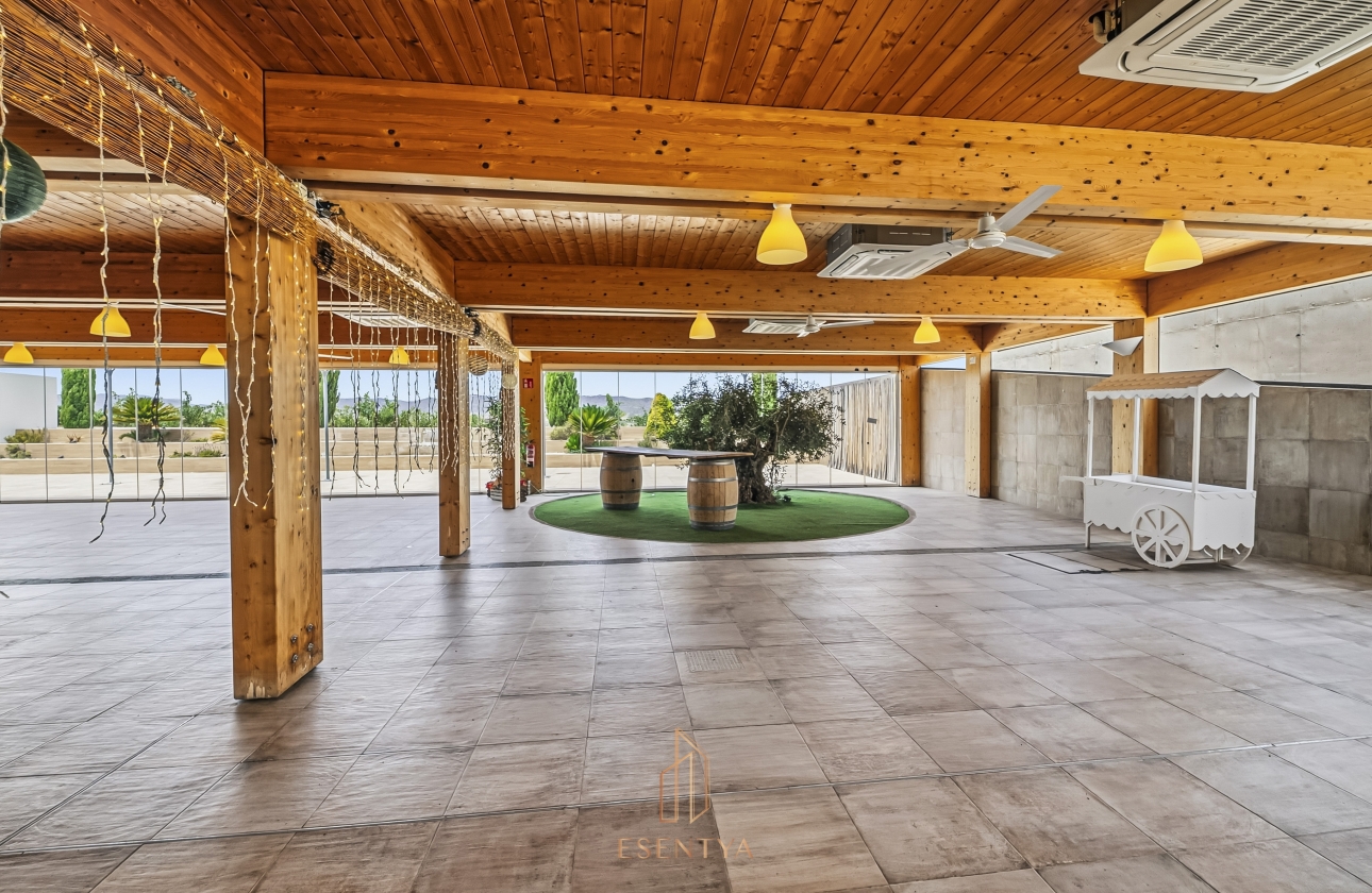 Resale - Villa - Yecla