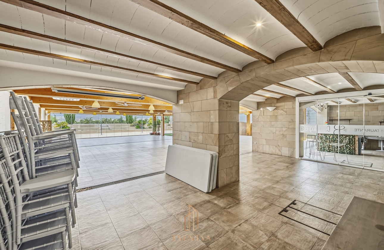 Resale - Villa - Yecla