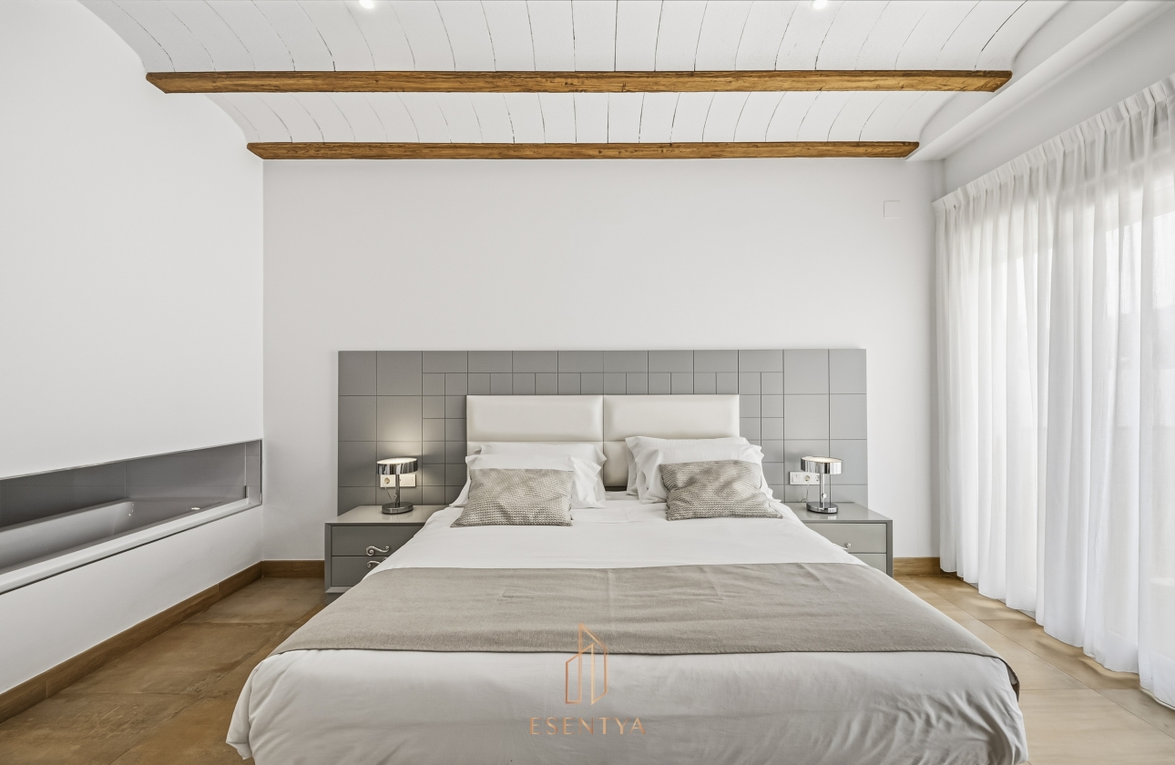 Resale - Villa - Yecla