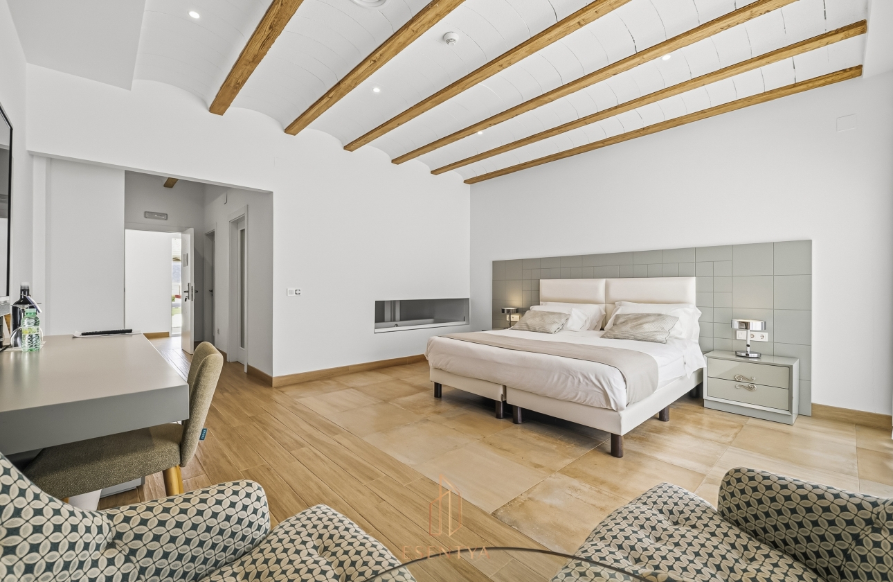 Resale - Villa - Yecla