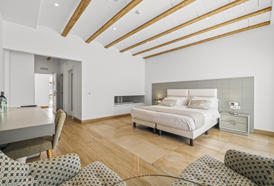 Resale - Villa - Yecla