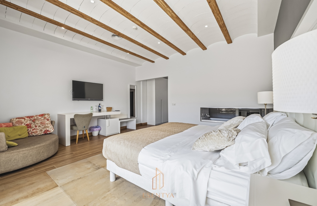 Resale - Villa - Yecla