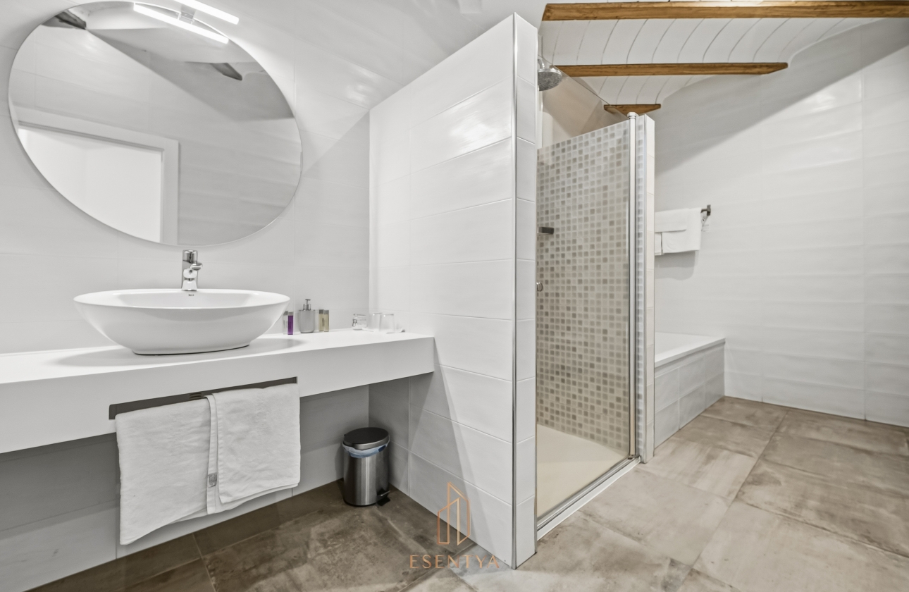 Resale - Villa - Yecla
