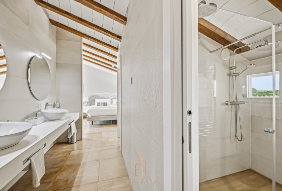 Resale - Villa - Yecla