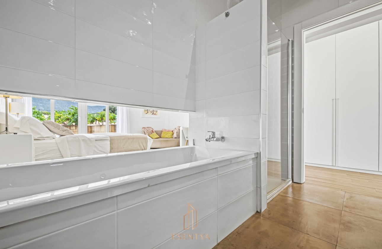 Resale - Villa - Yecla