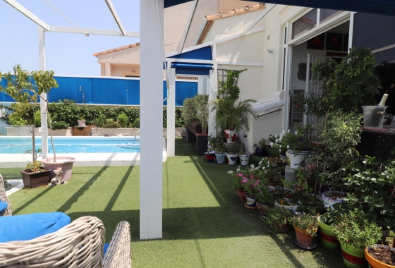 Rynek wtórny - Villa - Algorfa - Montebello