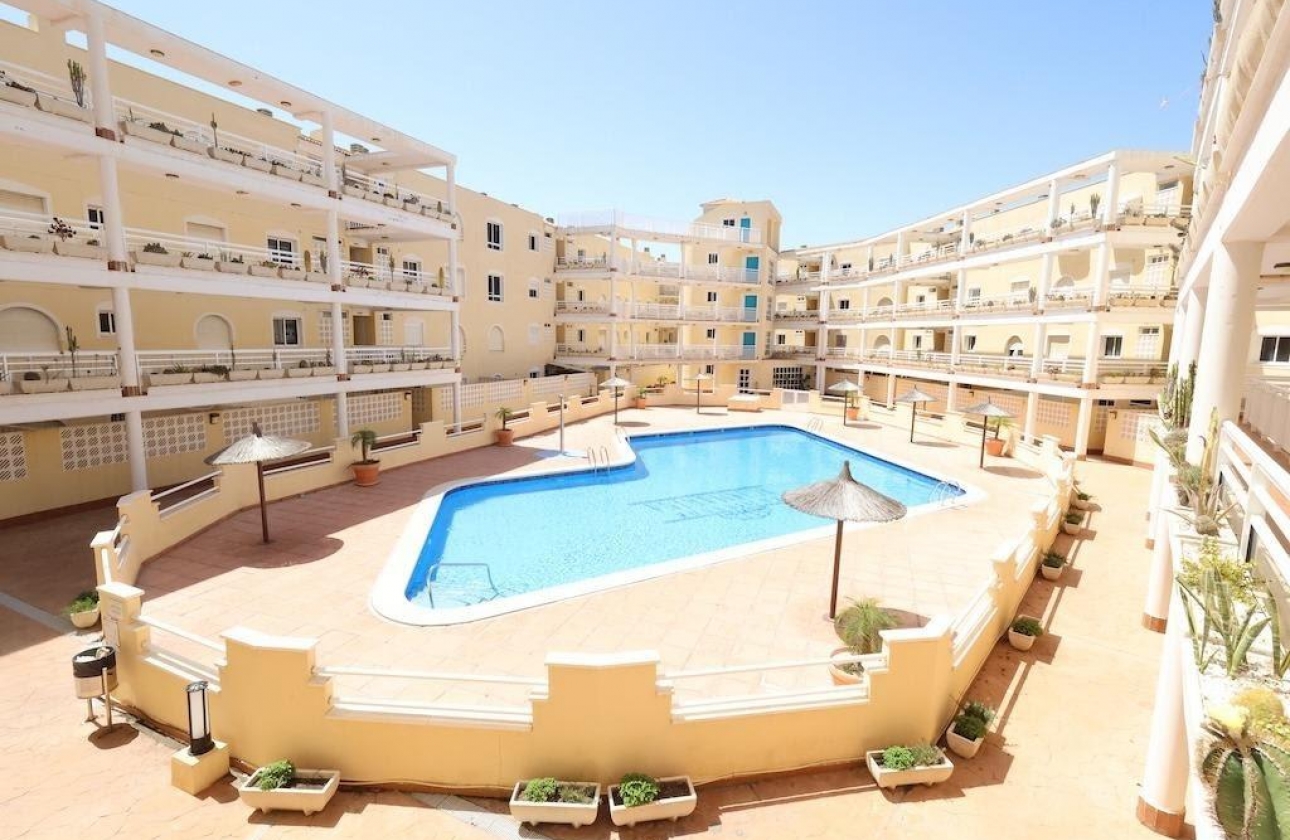 Reventa - Apartment - Orihuela Costa - Campoamor