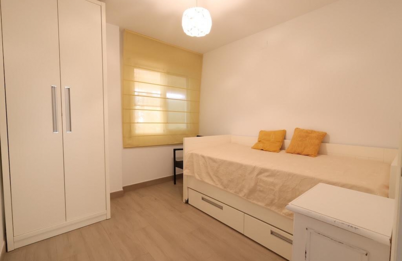Reventa - Apartment - Orihuela Costa - Campoamor