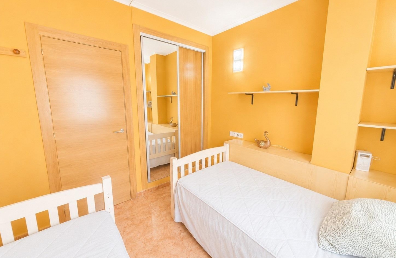 Reventa - Apartment - Torrevieja - Estacion de autobuses