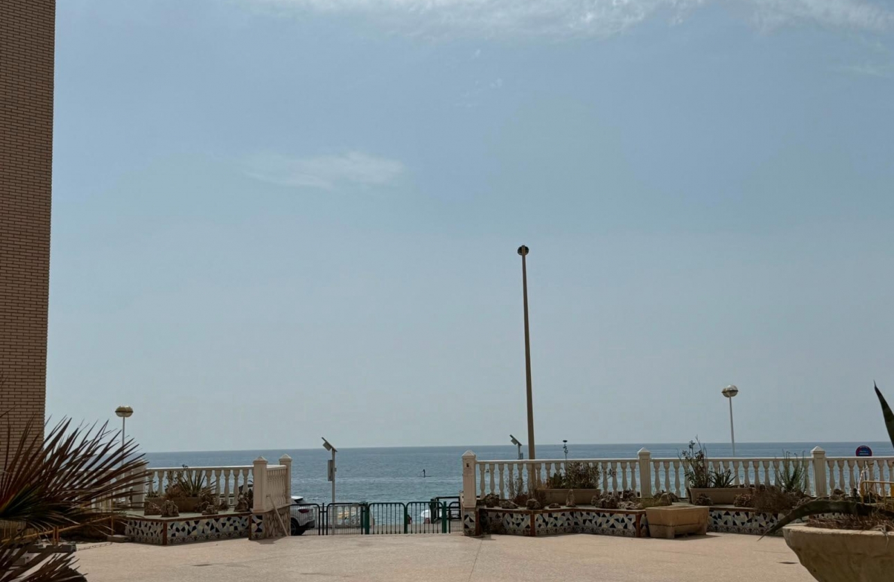 Rynek wtórny - Apartament - Torrevieja - Playa de los Locos
