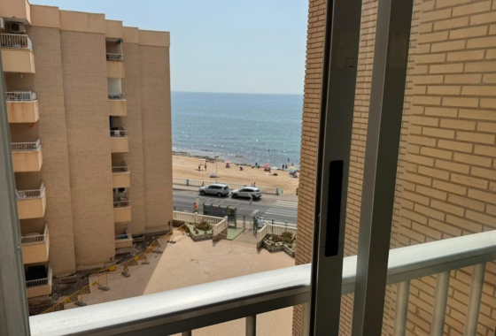 Rynek wtórny - Apartament - Torrevieja - Playa de los Locos