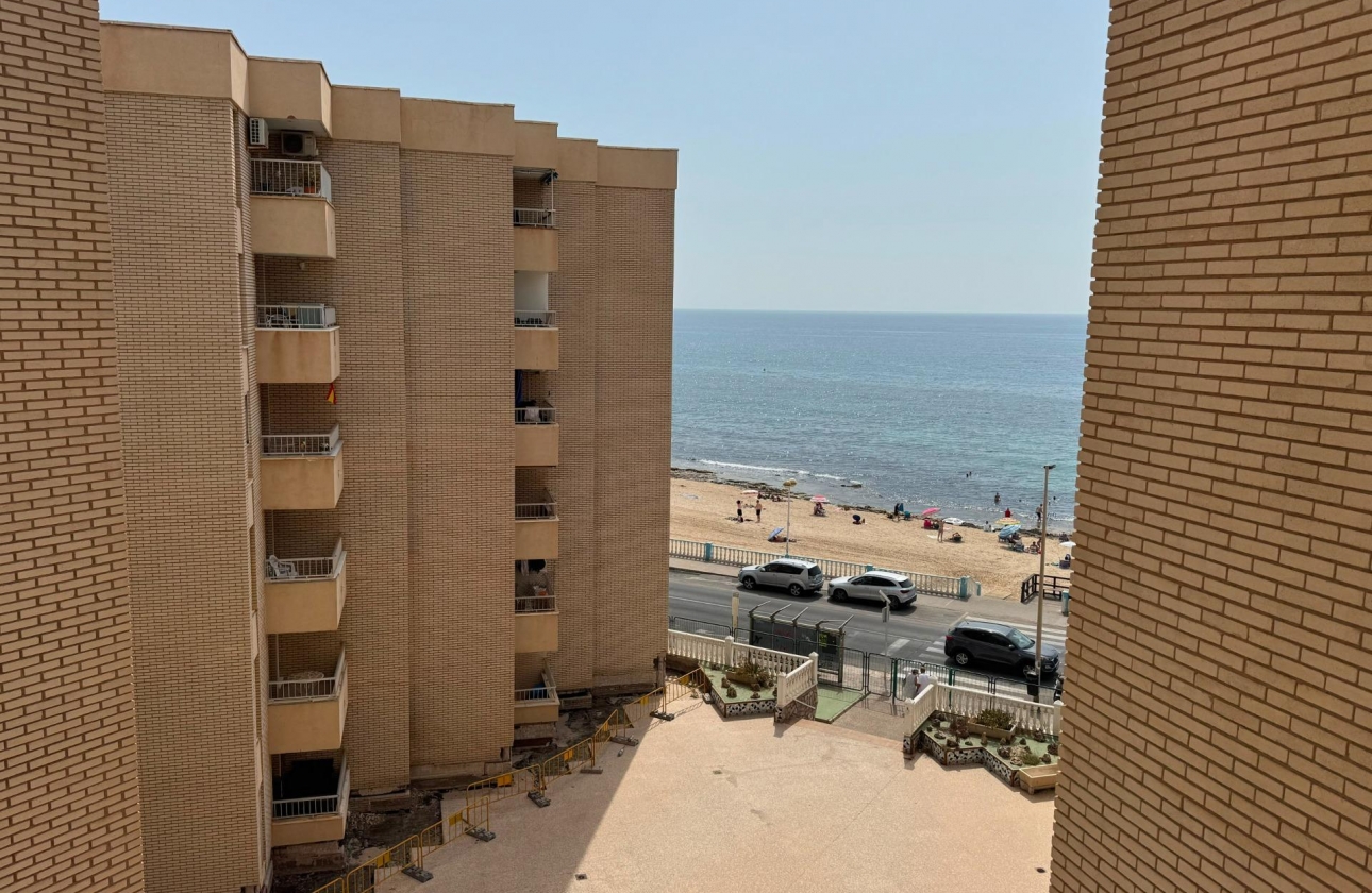 Rynek wtórny - Apartament - Torrevieja - Playa de los Locos