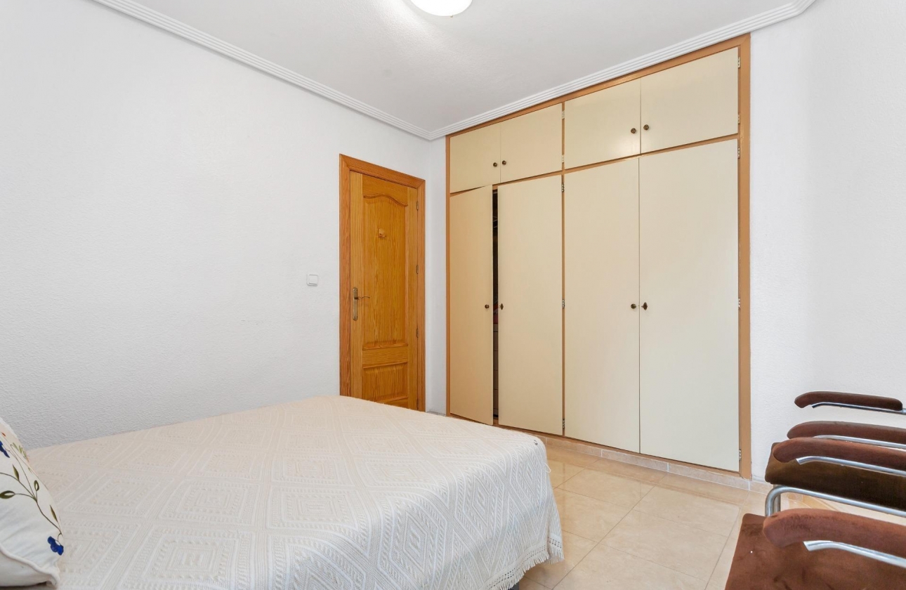 Rynek wtórny - Apartament - Torrevieja - Playa de los Locos
