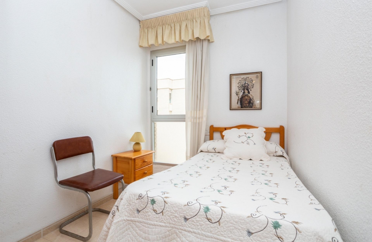 Rynek wtórny - Apartament - Torrevieja - Playa de los Locos