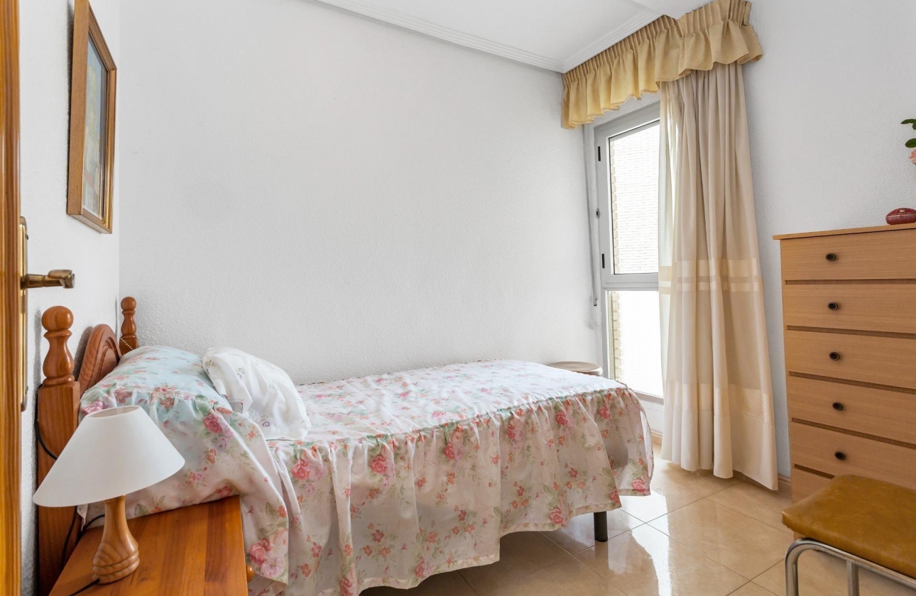 Rynek wtórny - Apartament - Torrevieja - Playa de los Locos