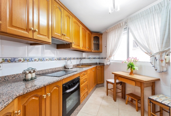 Rynek wtórny - Apartament - Torrevieja - Playa de los Locos