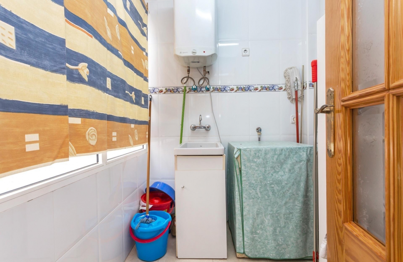Rynek wtórny - Apartament - Torrevieja - Playa de los Locos
