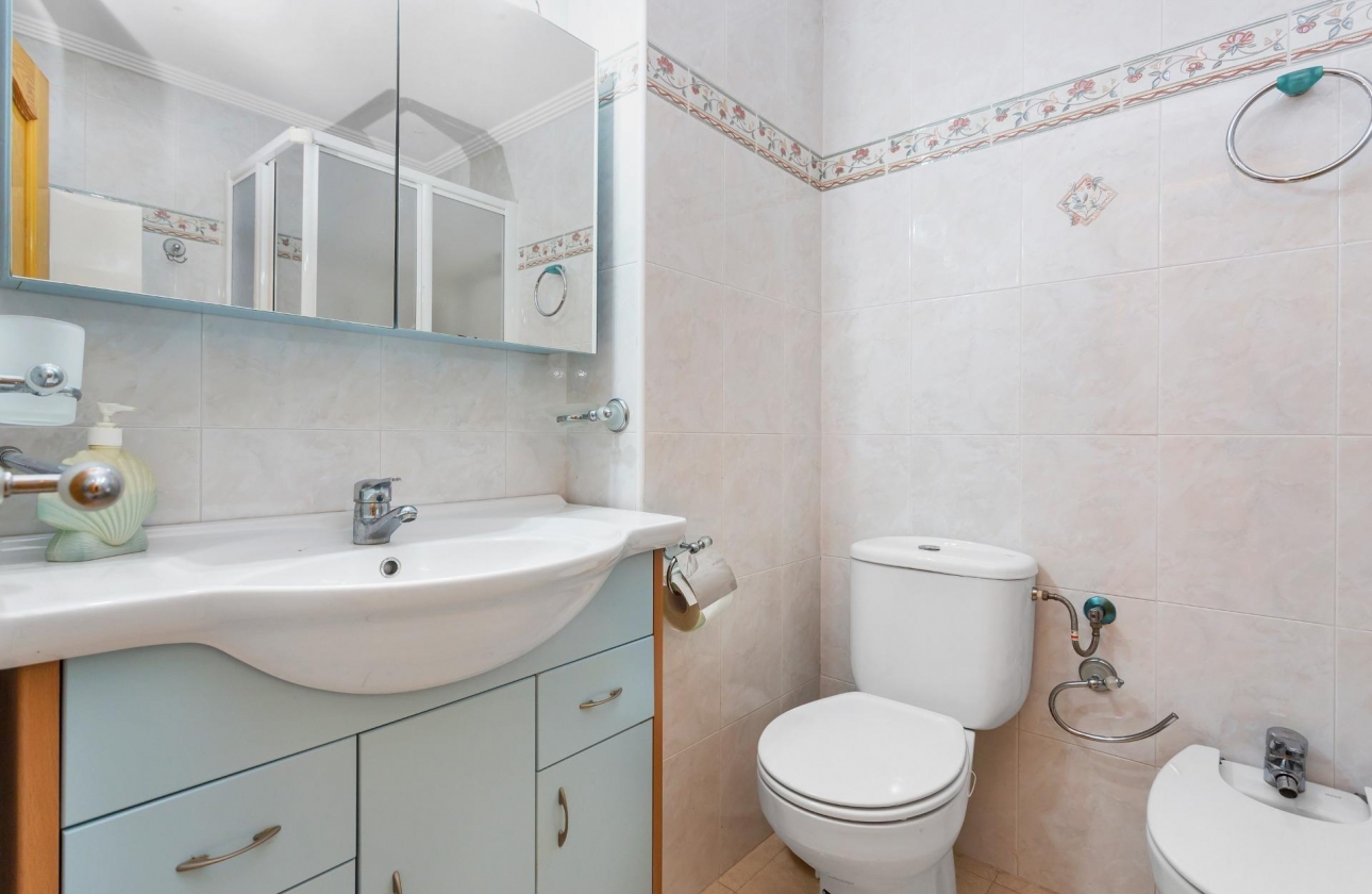 Rynek wtórny - Apartament - Torrevieja - Playa de los Locos