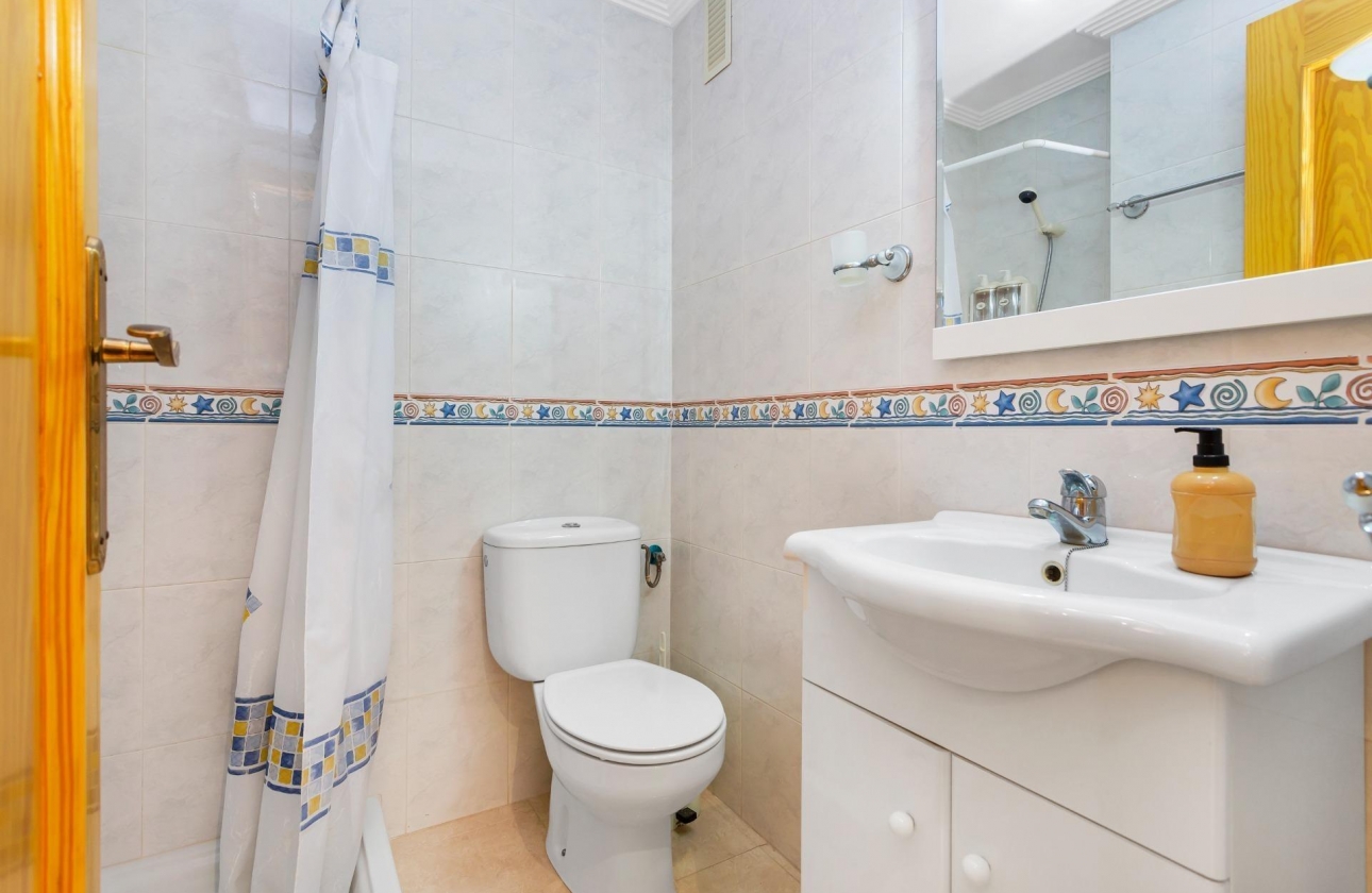 Rynek wtórny - Apartament - Torrevieja - Playa de los Locos