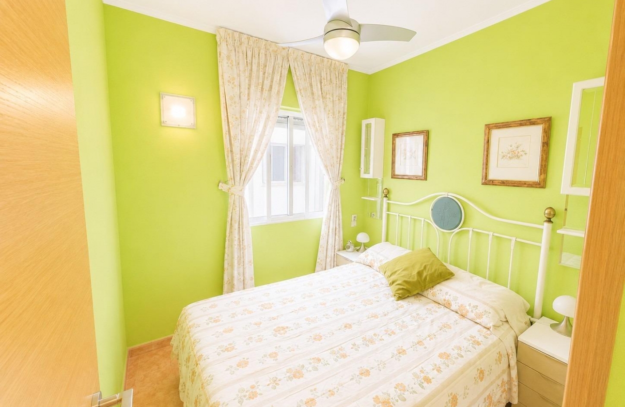 Rynek wtórny - Apartament - Torrevieja - Estacion de autobuses