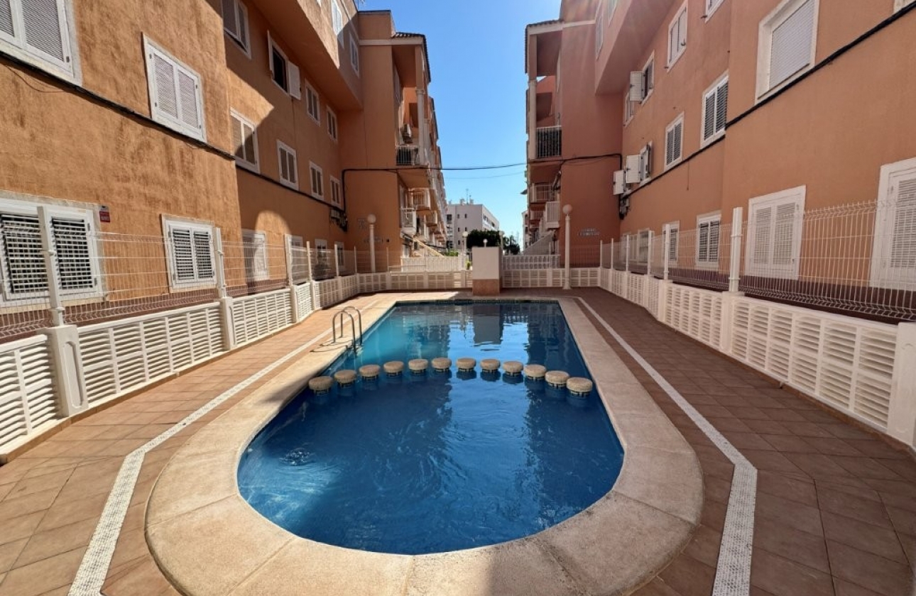 Rynek wtórny - Apartament - Torrevieja - Puerto Romano