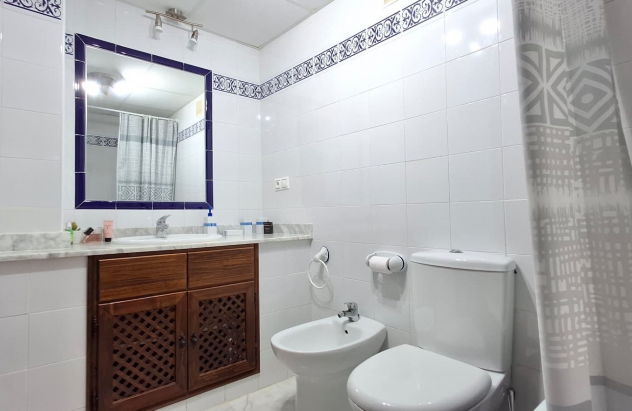 Rynek wtórny - Apartament - Torrevieja - Playa de los Locos