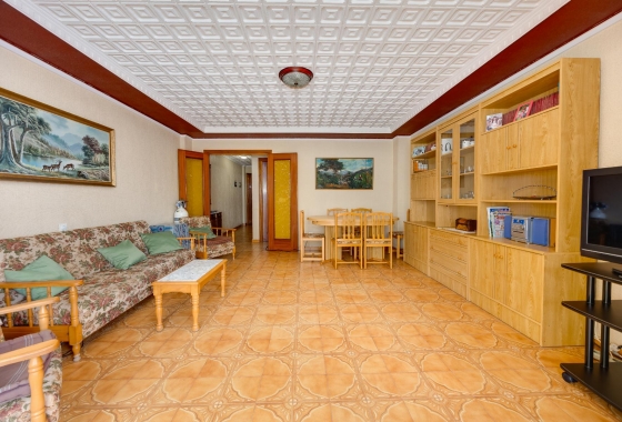 Resale - Apartment - Torrevieja - Acequion