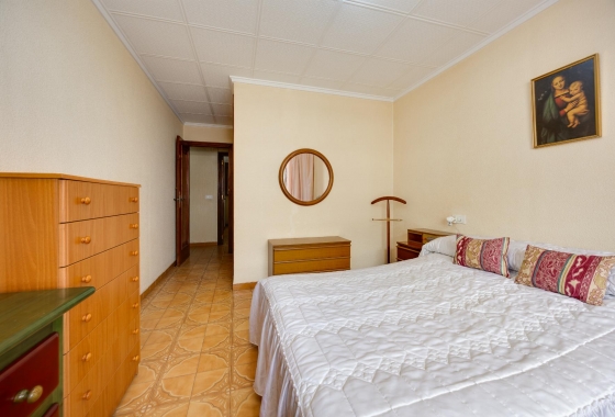 Resale - Apartment - Torrevieja - Acequion