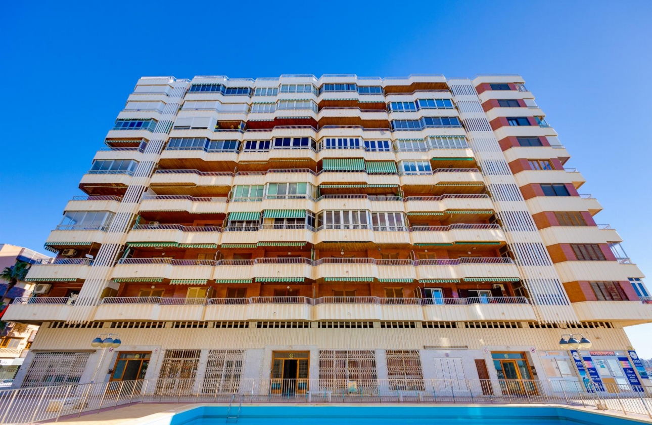 Resale - Apartment - Torrevieja - Acequion